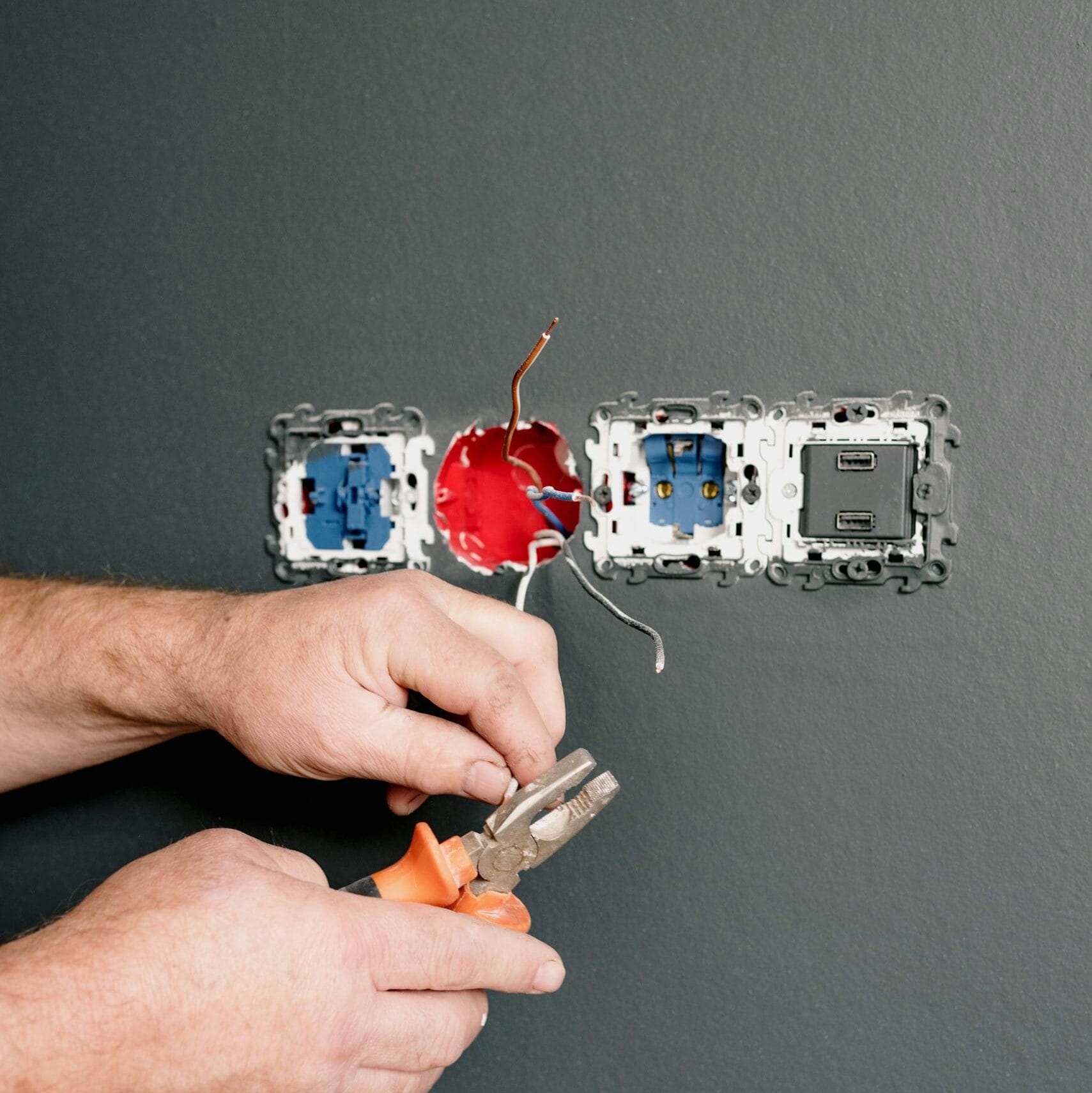 Kombine pense ile buat içerisinde priz mekanizması bağlantı ve montaj işlemi